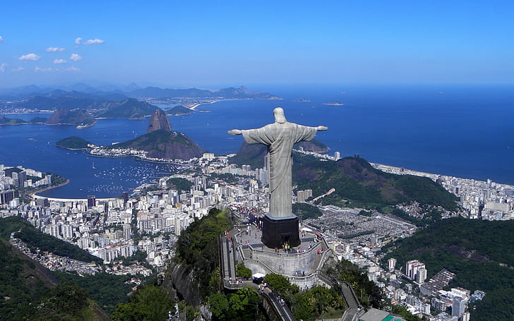 Vista do Cristo Redentor, símbolo do Rio de Janeiro